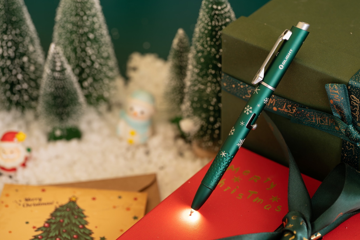 Olight O'Pen Glow Rechargeable EDC Pen Light with Base and Green Laser